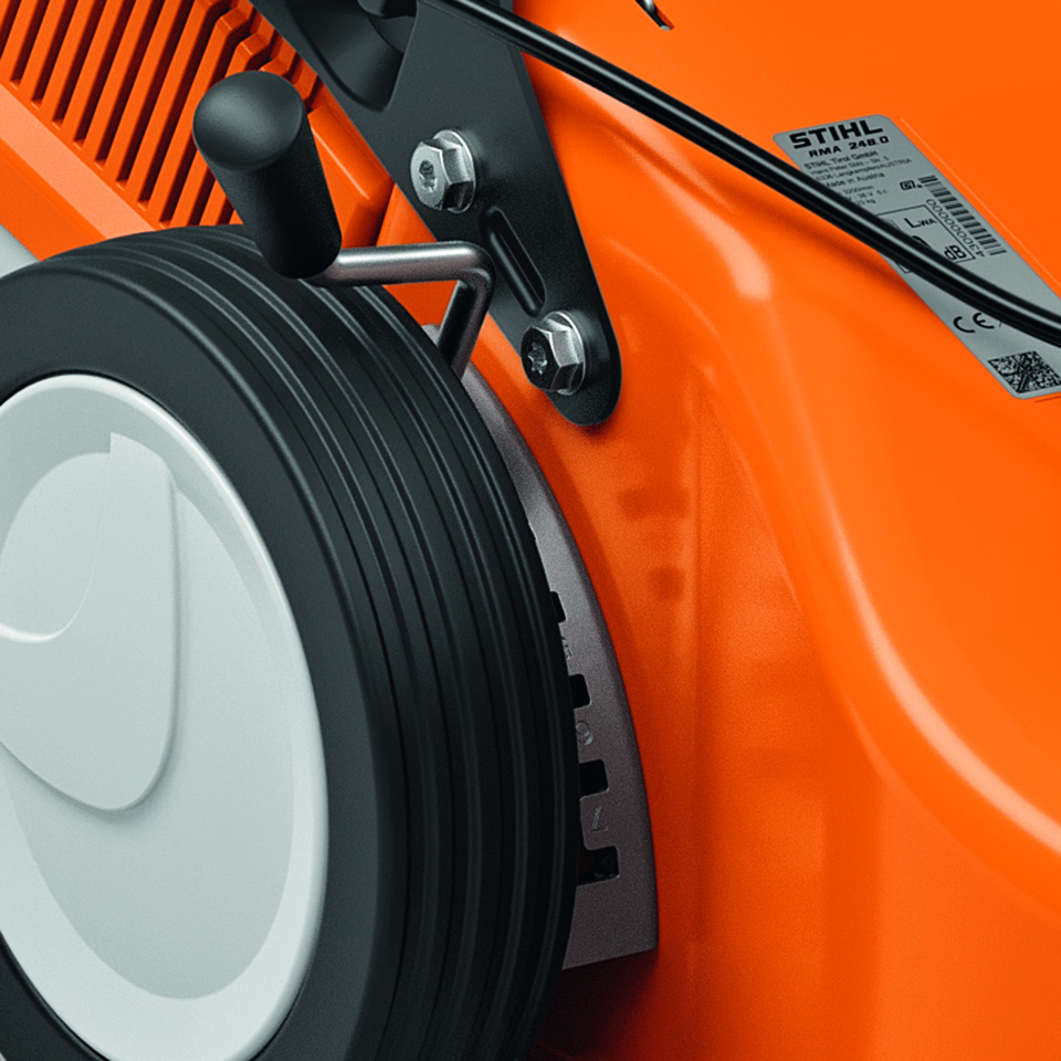 Central-cutting height adjustment