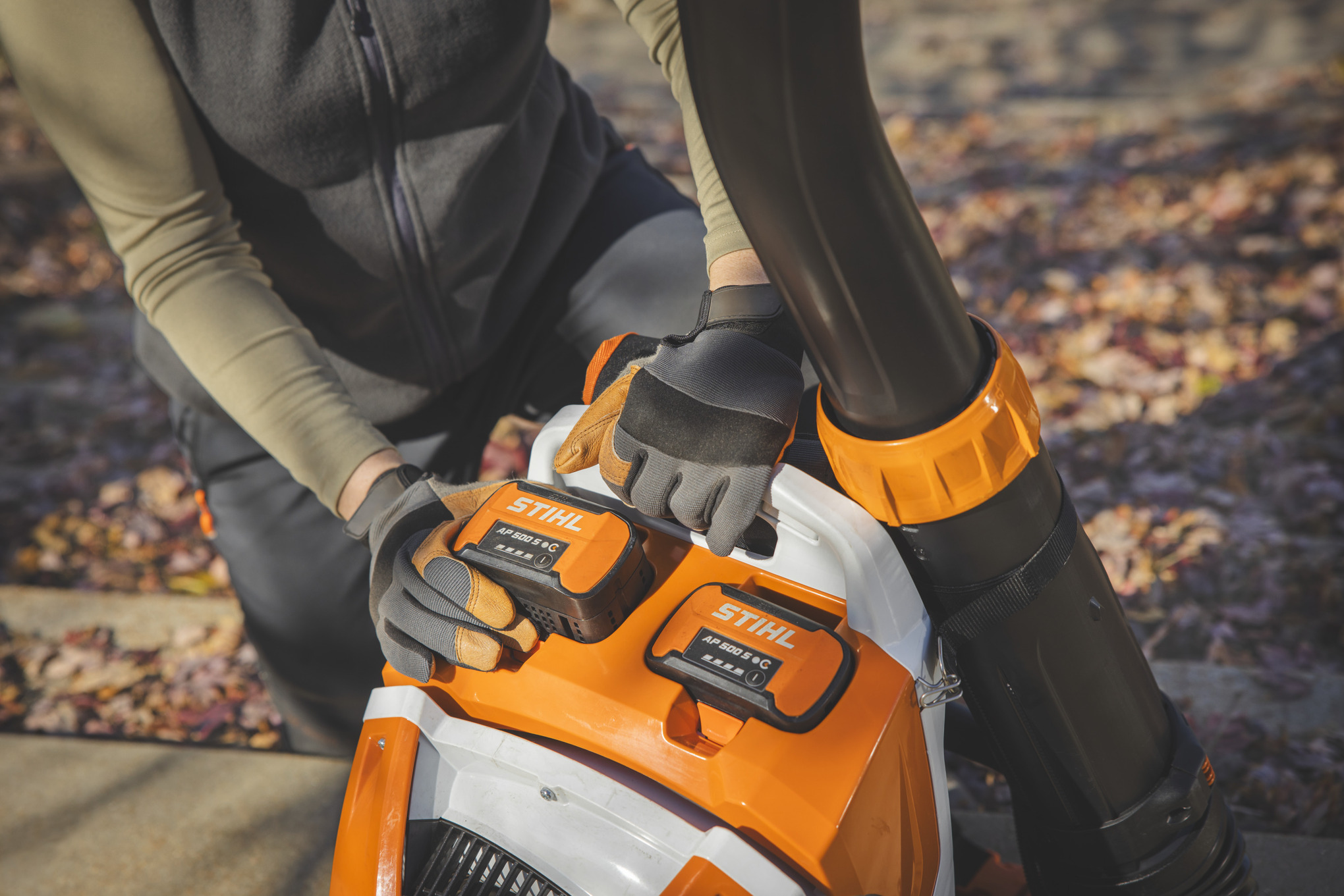 BRA 600 Cordless Backpack Blower tool only