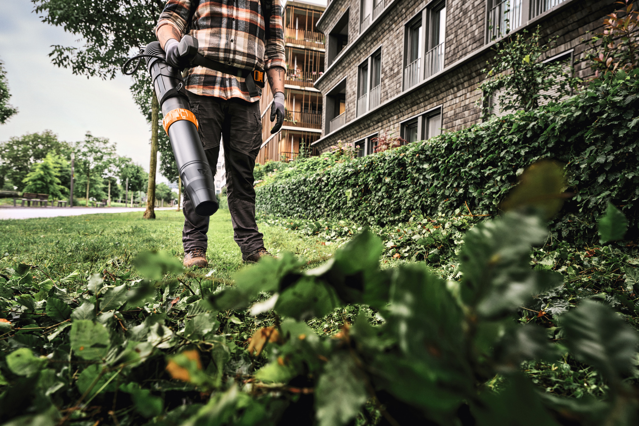 BRA 280 Cordless Backpack Blower tool only