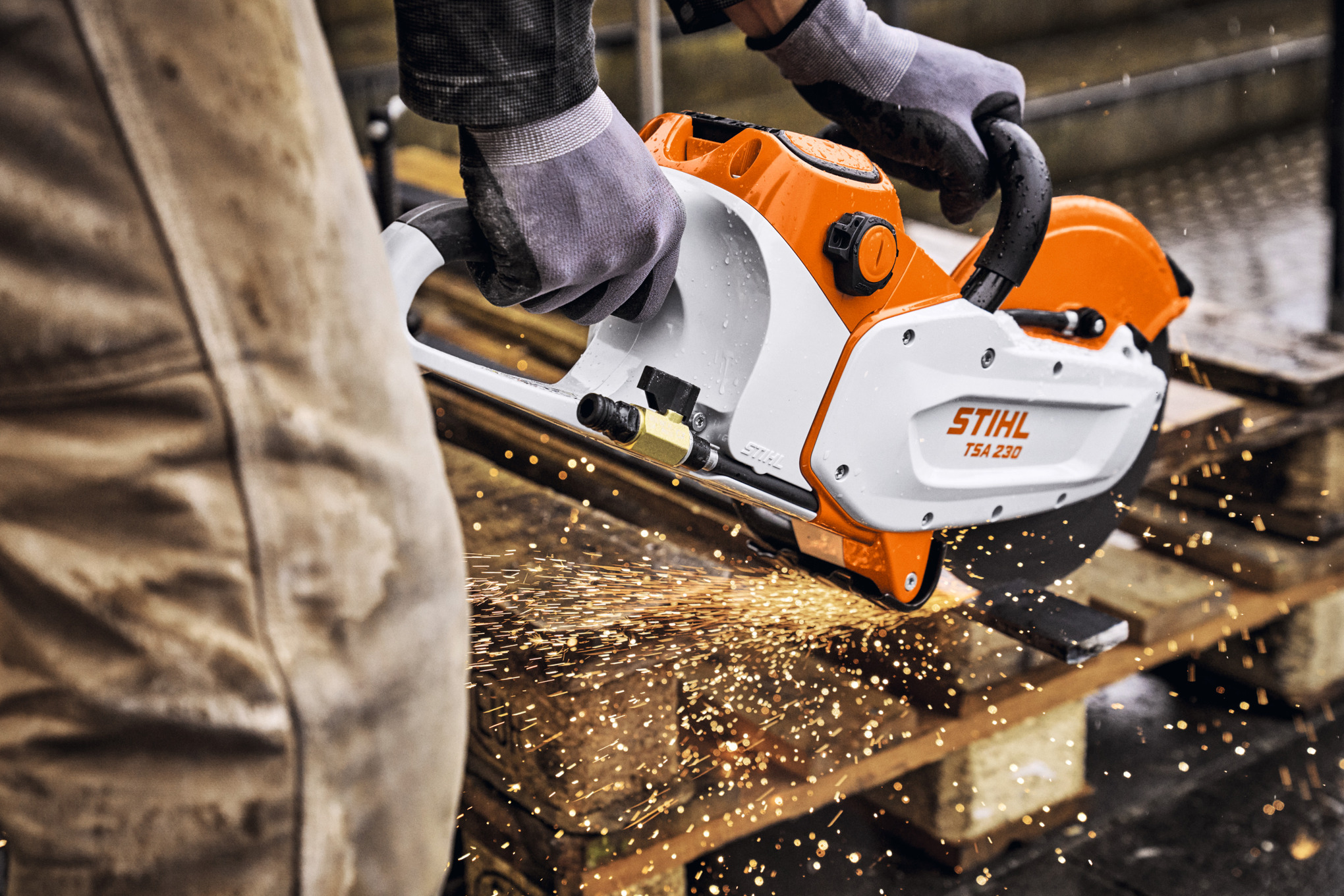 TSA 230 Cordless Cut-Off Machine tool only