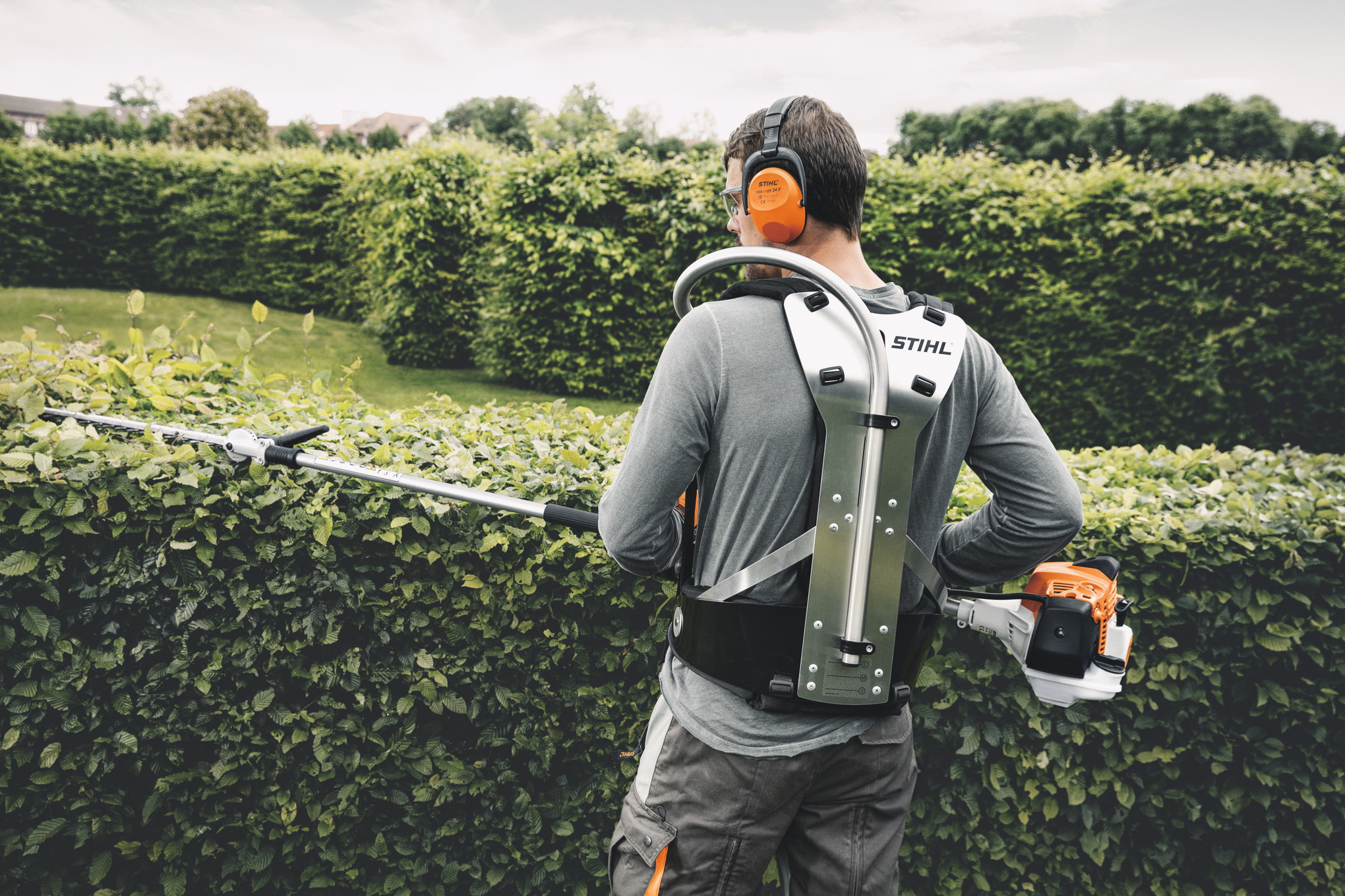 HL 94 CE Petrol Longreach Hedge Trimmer STIHL