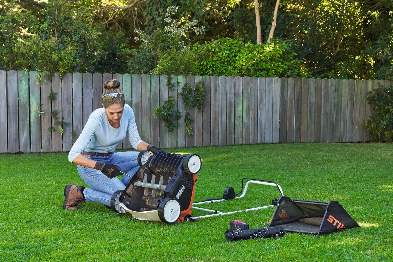 Accessories for lawn scarifiers