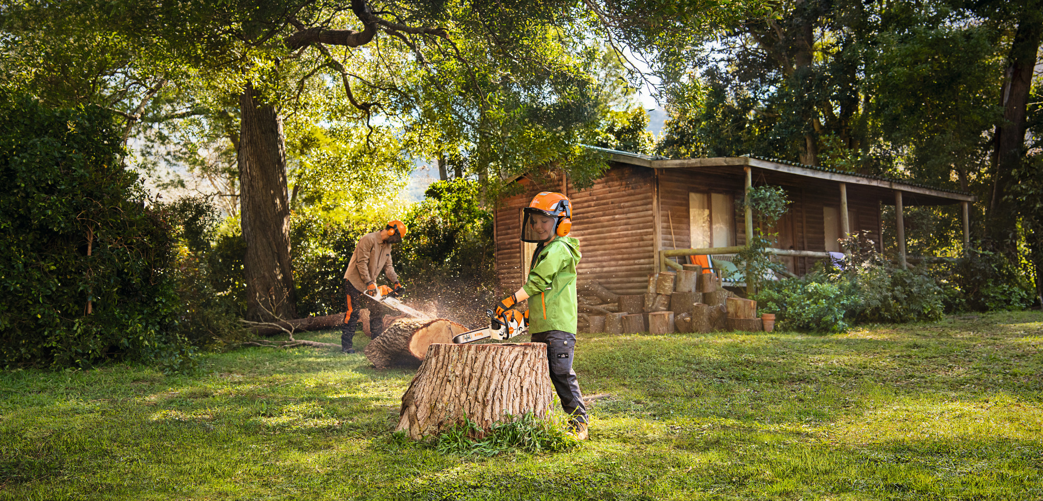 Children's battery-operated MS 500i toy chainsaw