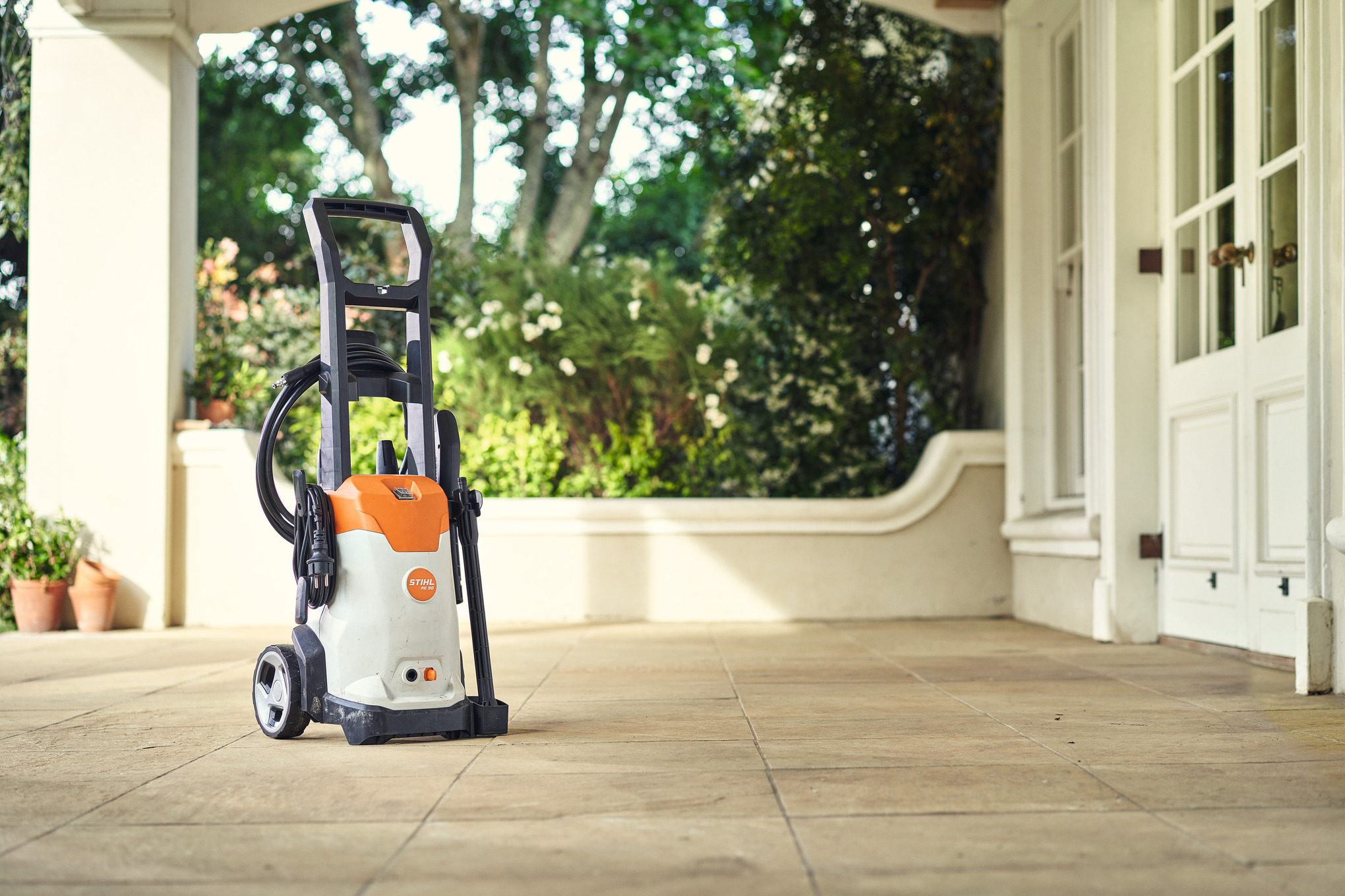 RE 90 Electric Pressure Washer