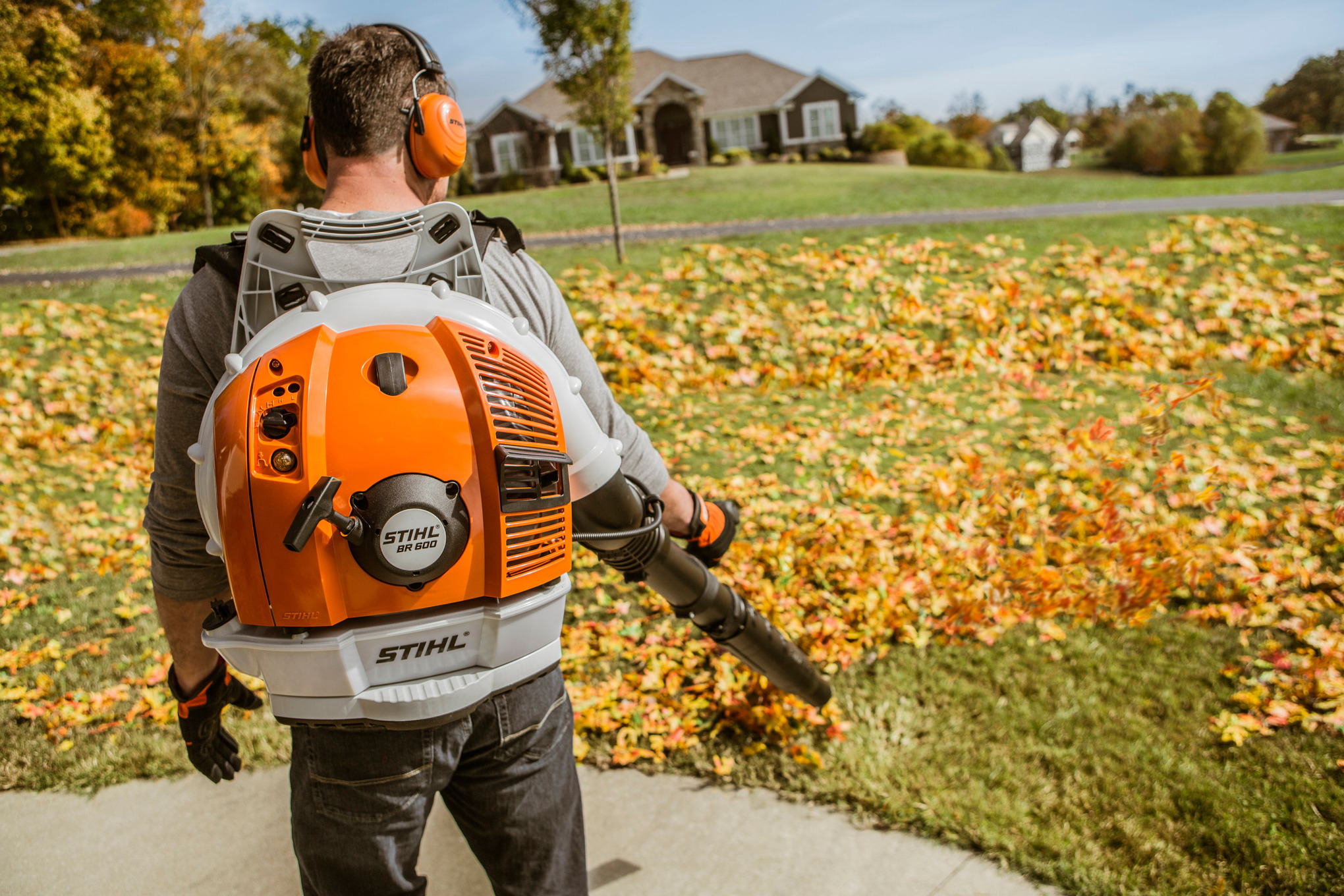 BR 600 Petrol Backpack Blower