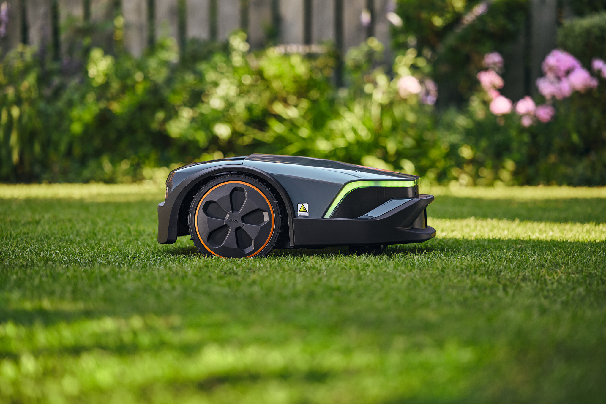 ¡MOW® 7 EVO robotic mower