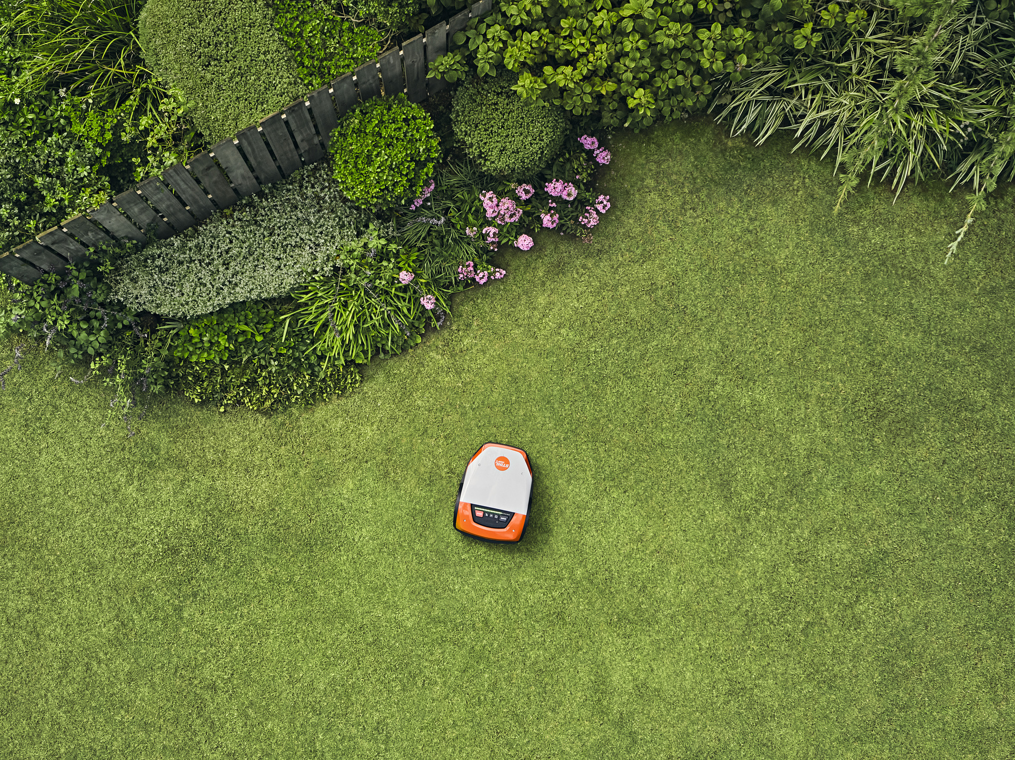 ¡MOW® 6 robotic mower