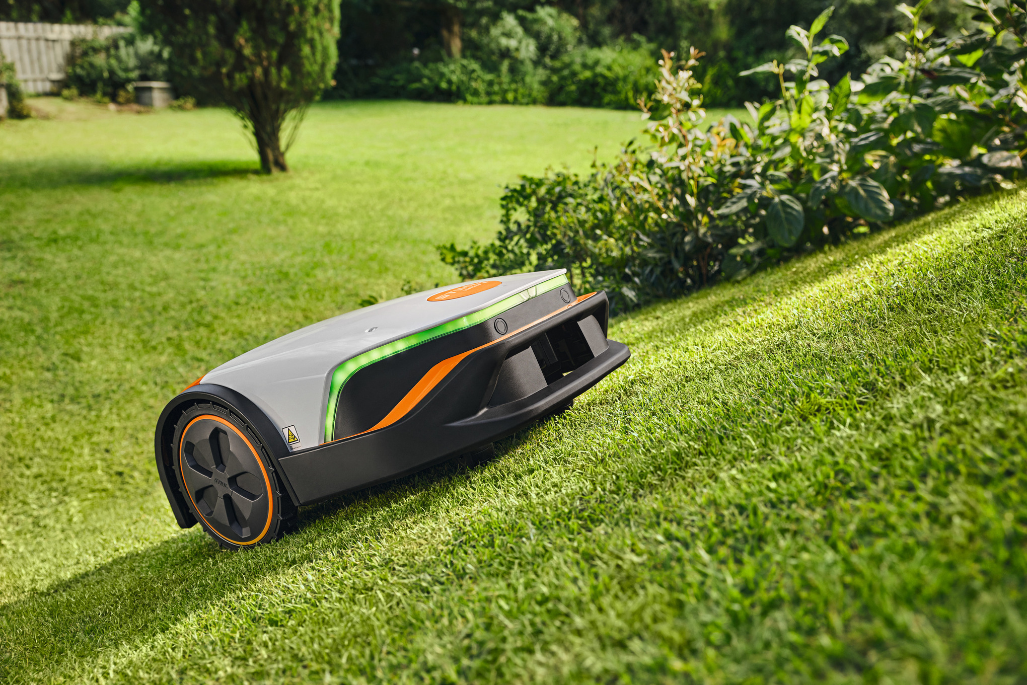 ¡MOW® 5 robotic mower