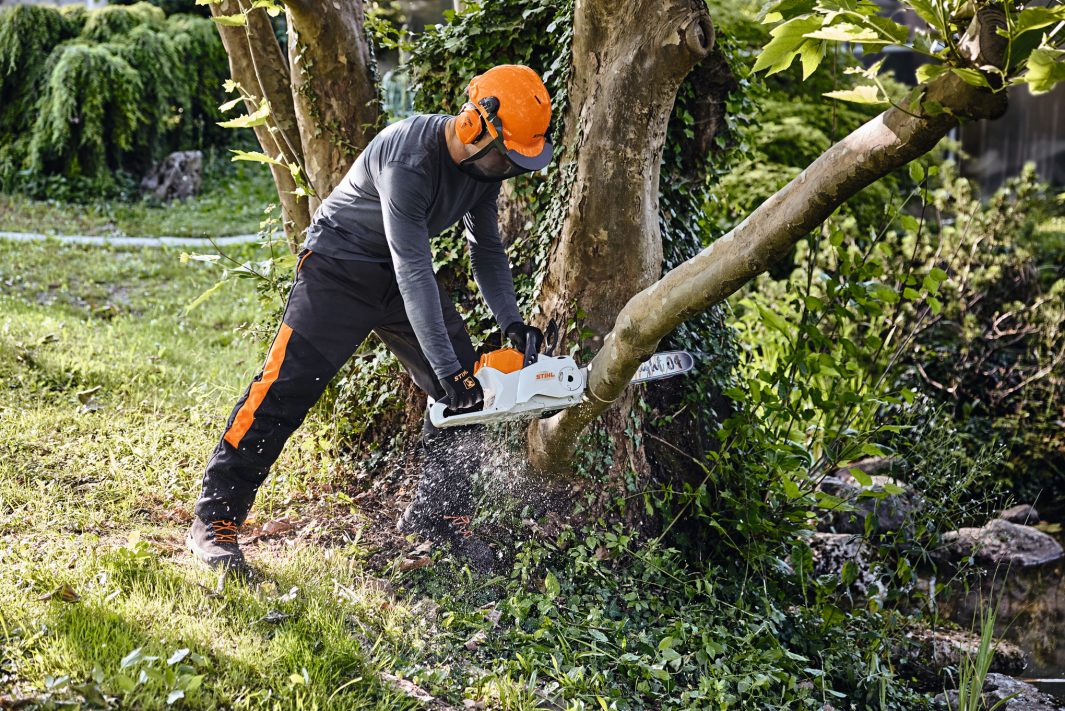 STIHL MSA220CB 36V (AP) 350mm Chainsaw (Body)