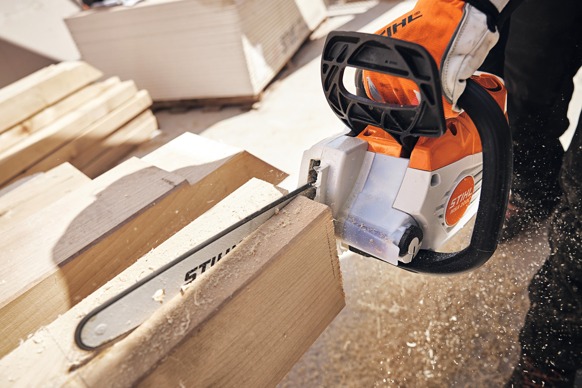 MSA 200 C-B Cordless Chainsaw