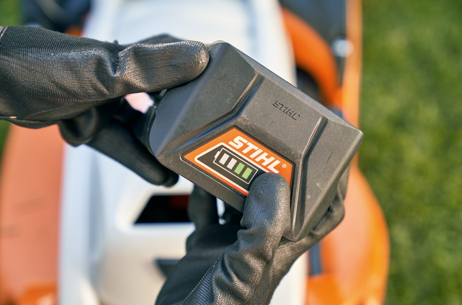 Battery management system in STIHL charger